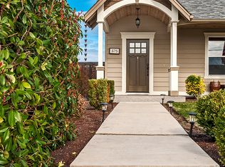 575 Barton Rd, Eagle Point, OR 97524