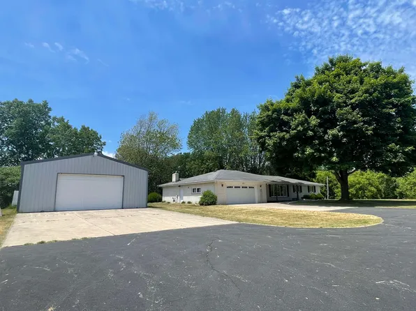 2049 Riverside Dr, Suamico, WI 54313