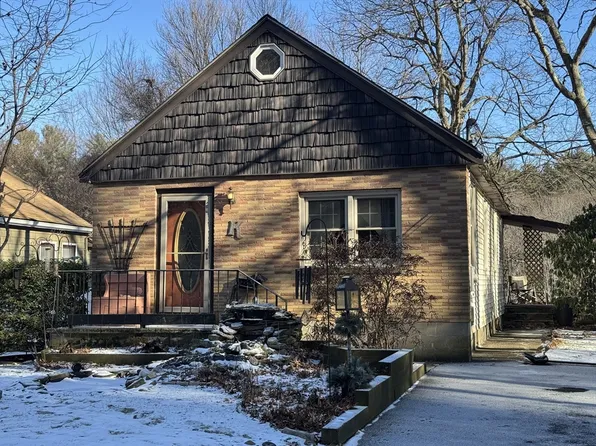 99 Leland Rd, Norfolk, MA 02056