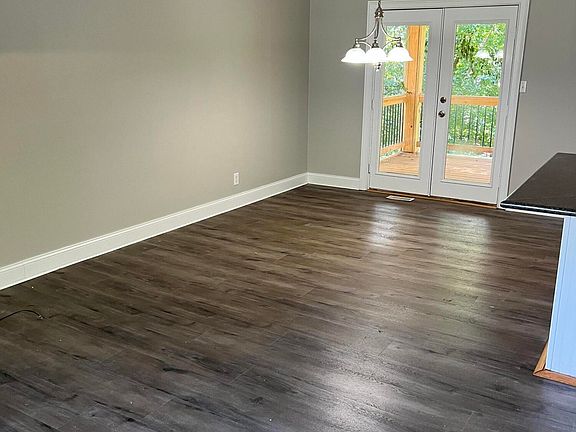 5th image of 7813 Miken Ln