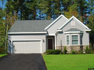 008 Wedgewood Dr, South Glens Falls, NY 12803