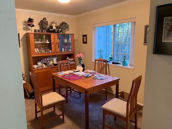 3rd image of 25235 SE Klahanie Blvd APT Q104