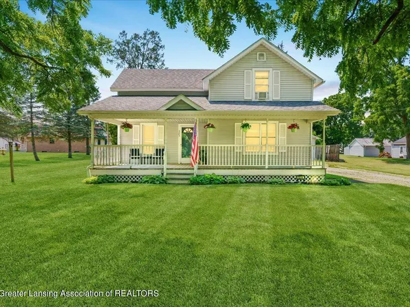 323 N Lincoln St, Charlotte, MI 48813
