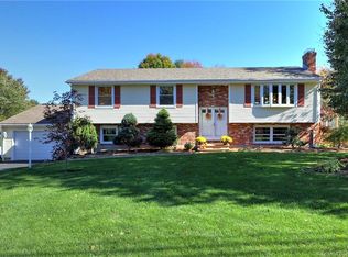 1227 Pleasant St, Southington, CT 06489