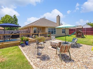 402 Jasmine Cir, Nevada, TX 75173