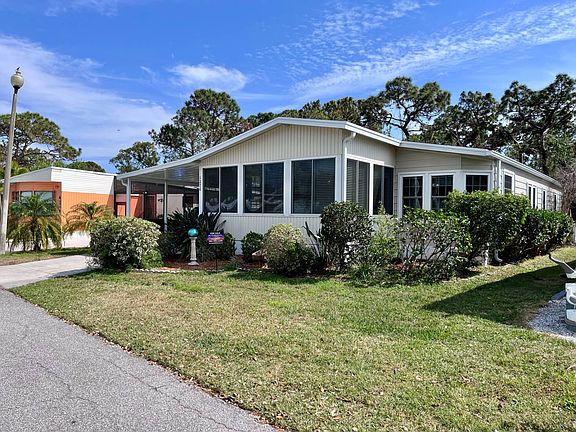 3rd image of 1276 S Indies Cir