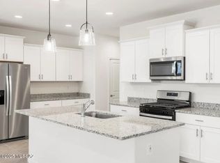 13221 E Paul Marsh Dr, Tucson, AZ 85747