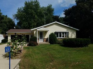 N8340 Hickory Ln, Beaver Dam, WI 53916