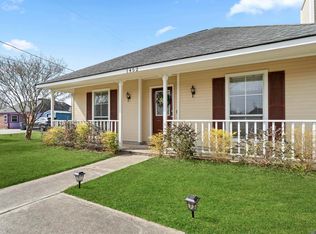 1452 King Wall Dr, Baton Rouge, LA 70810