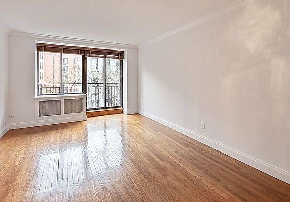 3rd image of 306 Mott St APT 5A