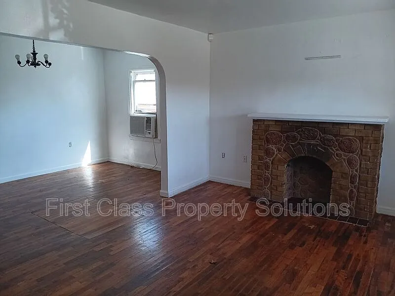 2 bed, 1.5 bath, 900 sqft, $1,000 — Photo 3