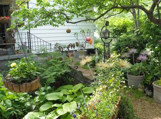902 S Livingston St, Bloomington, IL