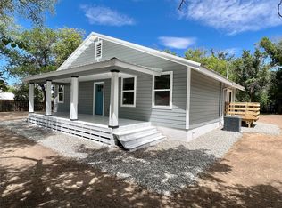 813 Sandy Ln, Espanola, NM 87532