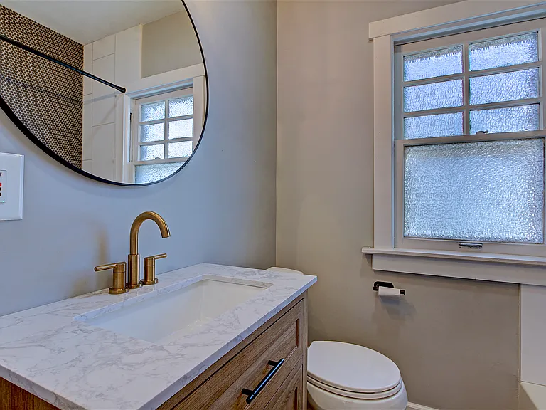 2060 Bunts Rd #UPPER — Photo 15