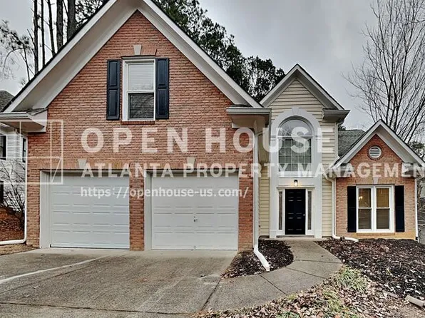 7003 Hampshire Ct, Woodstock, GA 30189