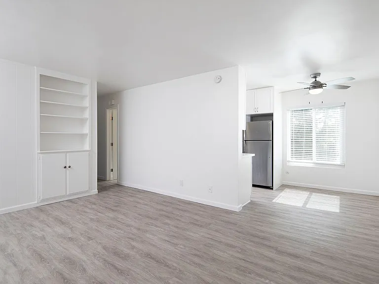 PR Talmadge Apartments — Photo 2