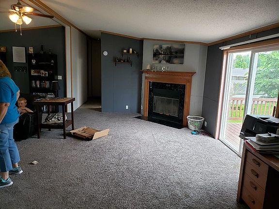 2nd image of 2163 Rockton Cir