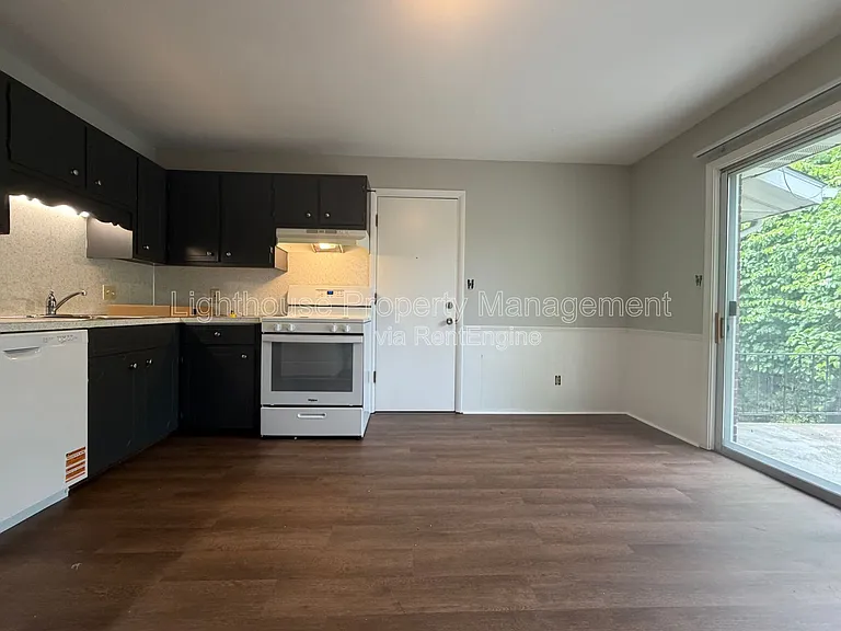 143 Exchange St SE #B — Photo 20
