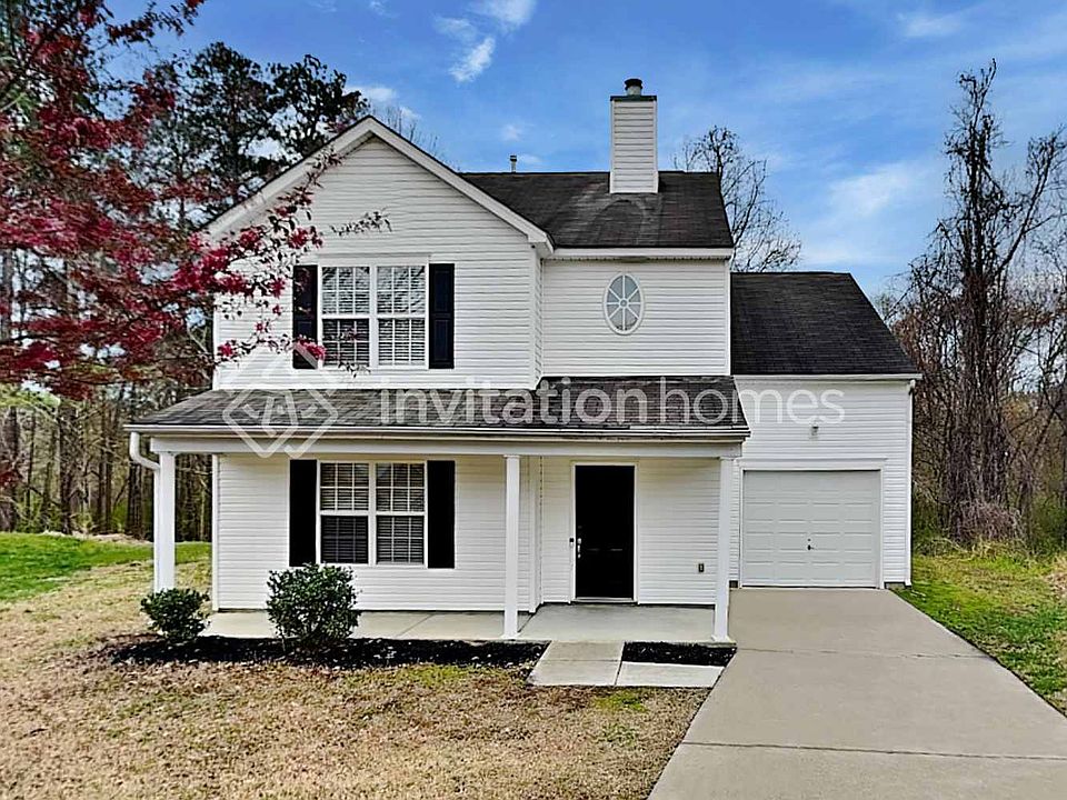 1st image of 220 Nellie Yale Pl
