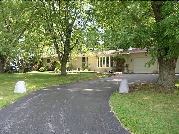 2nd image of 39W260 Osage Dr
