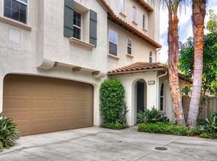 18818 Roxbury Ln, Huntington Beach, CA 92648