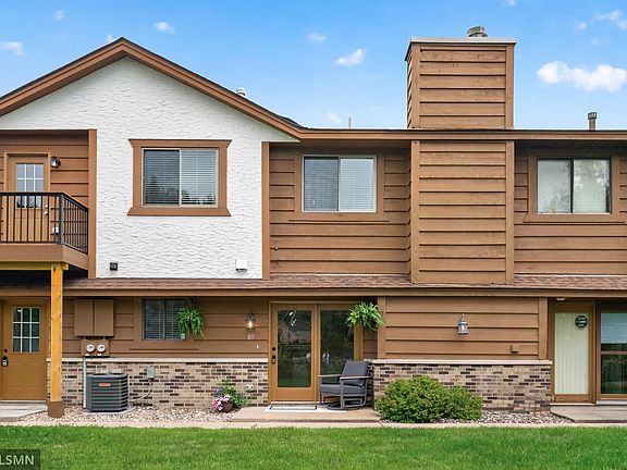 3rd image of 89 126th Ln NW