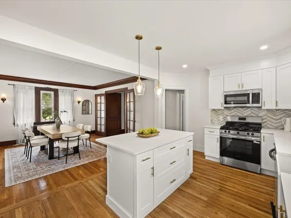 161 Moraine St, Brockton, MA 02301