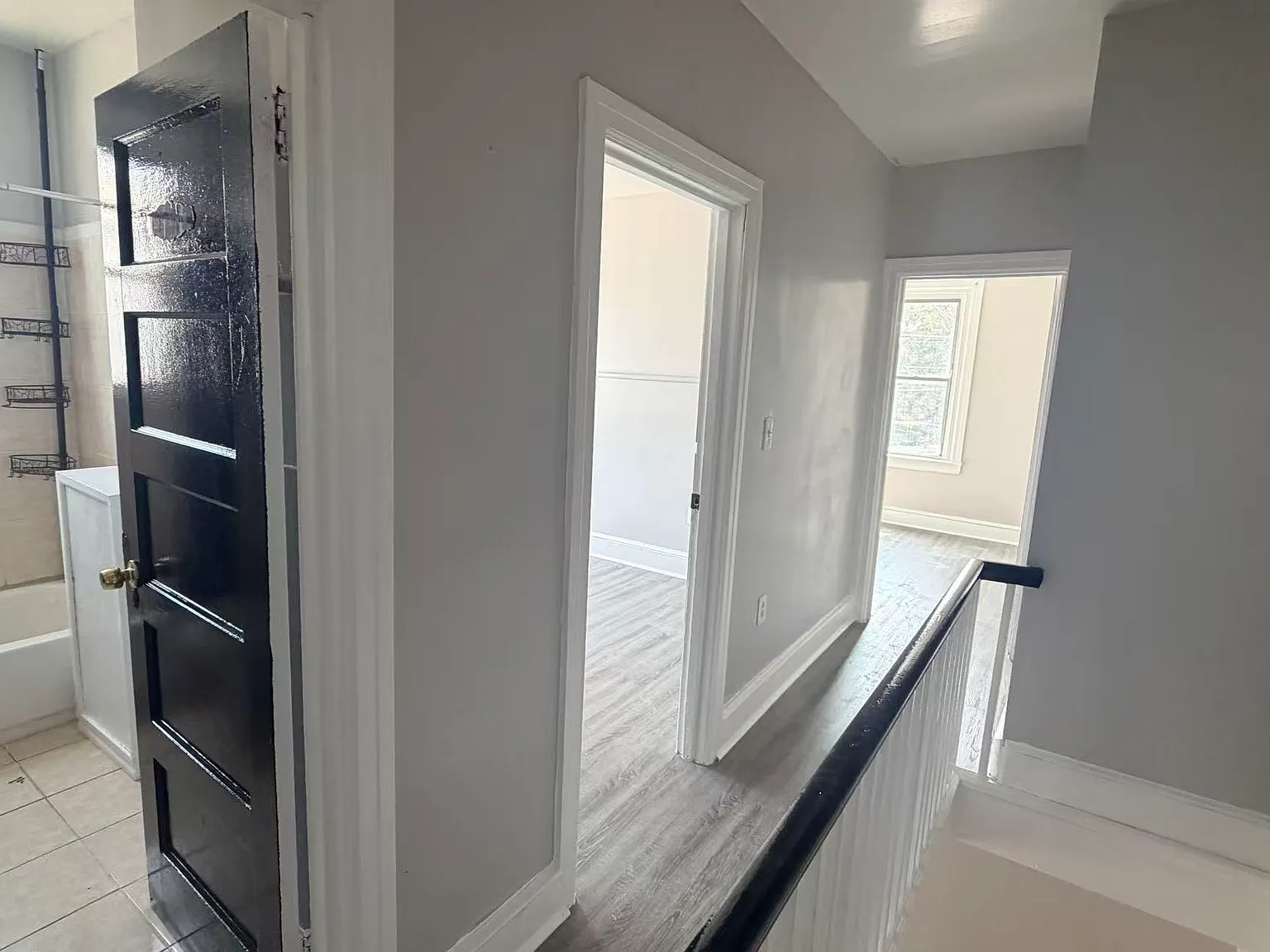 5 bed, 1500 sqft, $1,800 — Photo 2