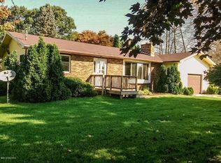 8785 E Deaner Rd, Vestaburg, MI 48891