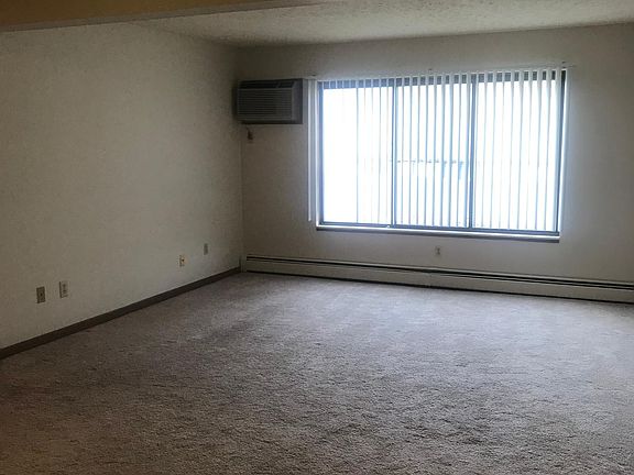 2nd image of 1133 Michigan Ave E APT 8