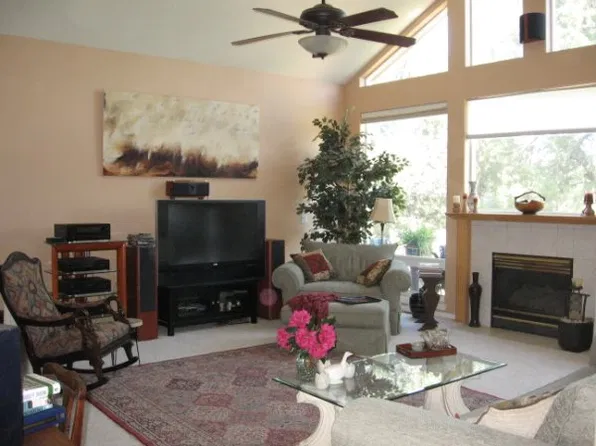 64470 Sylvan Loop, Bend, OR 97701