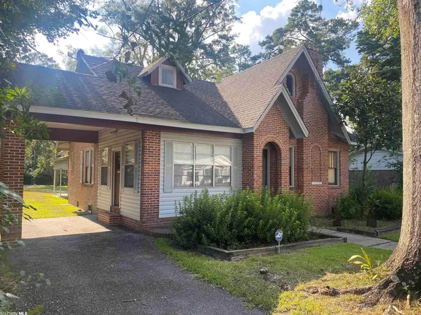 817 Douglas Ave, Brewton, AL 36426