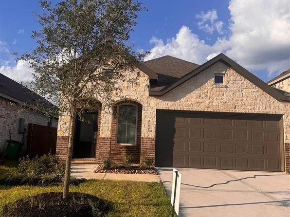 21626 Carbonari Dr, Tomball, TX 77377