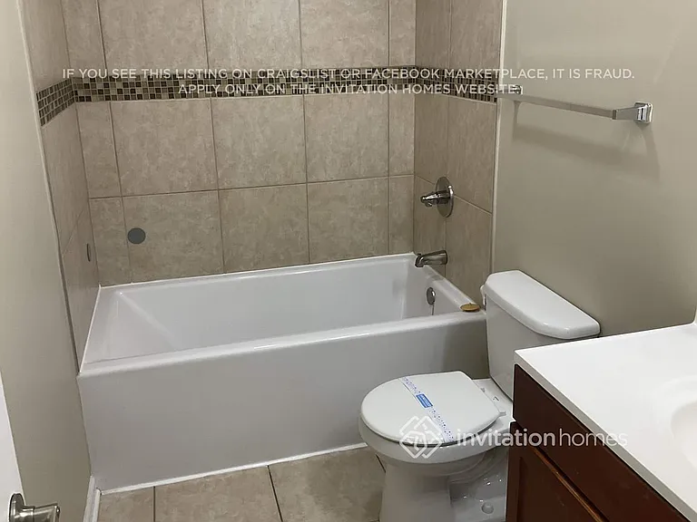 2418 N 75th Ct — Photo 9