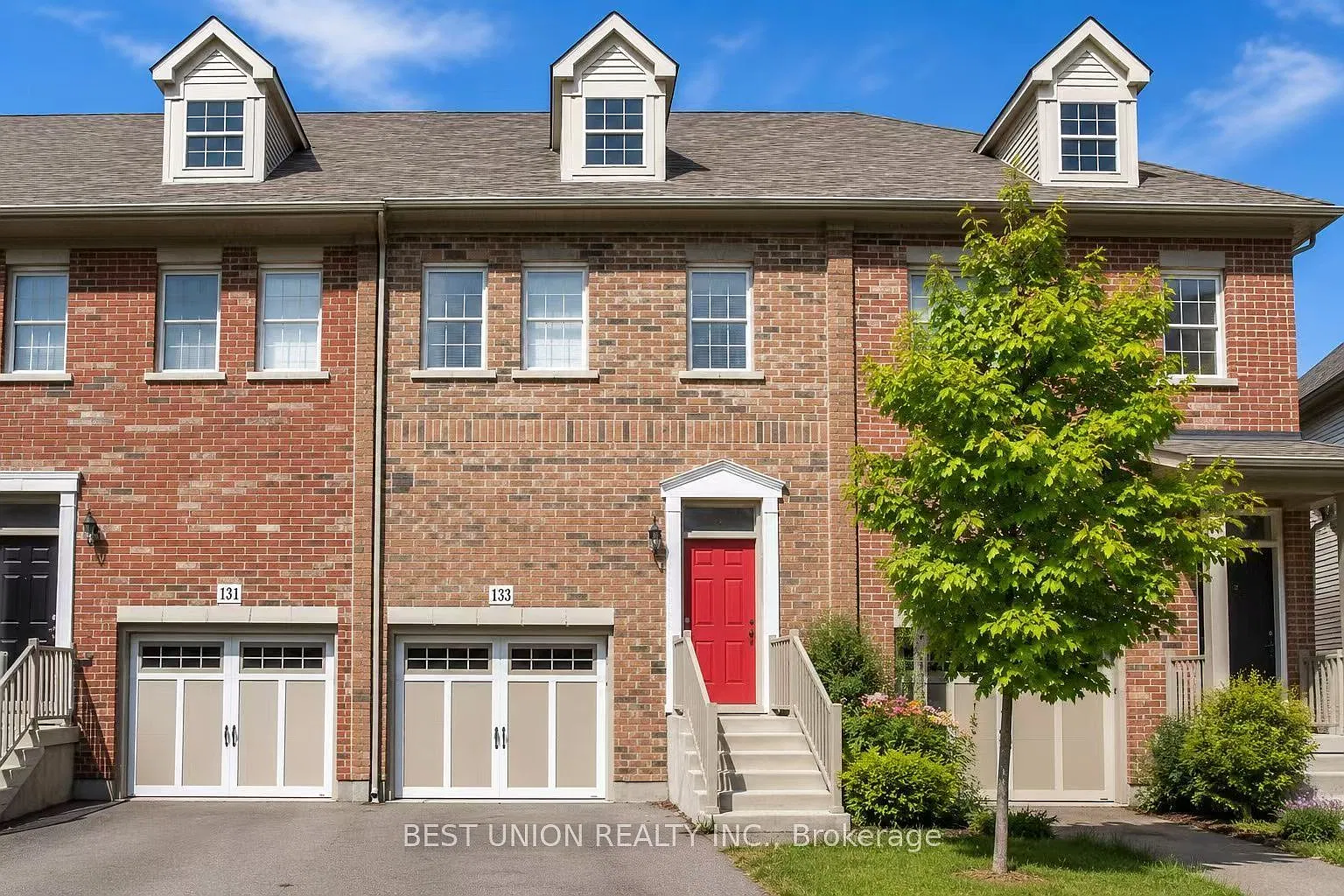 3 bed, $2,700 — Photo 1