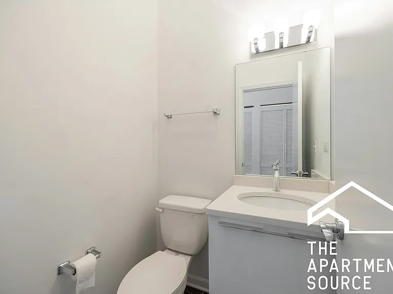 2700 W North Ave #303 — Photo 14