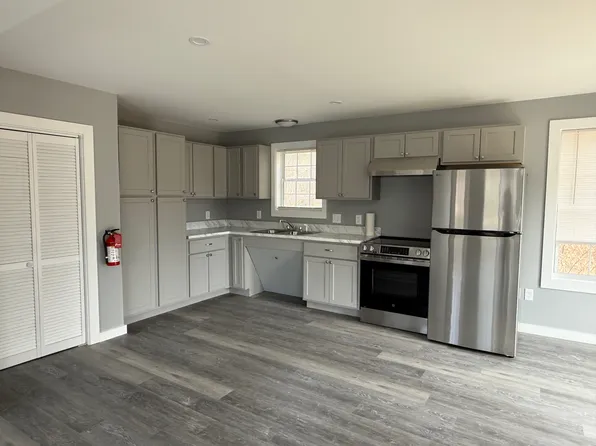 39 Summit Ave, Springfield, VT 05156