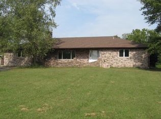 2040 NE 46th St, Topeka, KS 66617