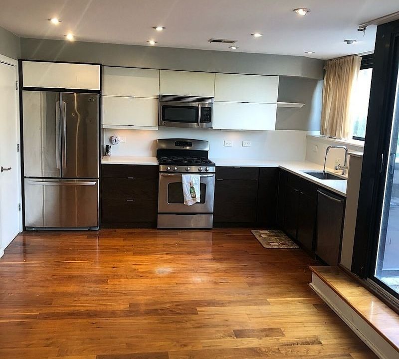 1st image of 398 Bond St #1D