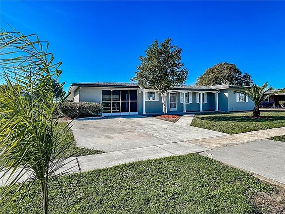 3rd image of 2489 Beacon Dr