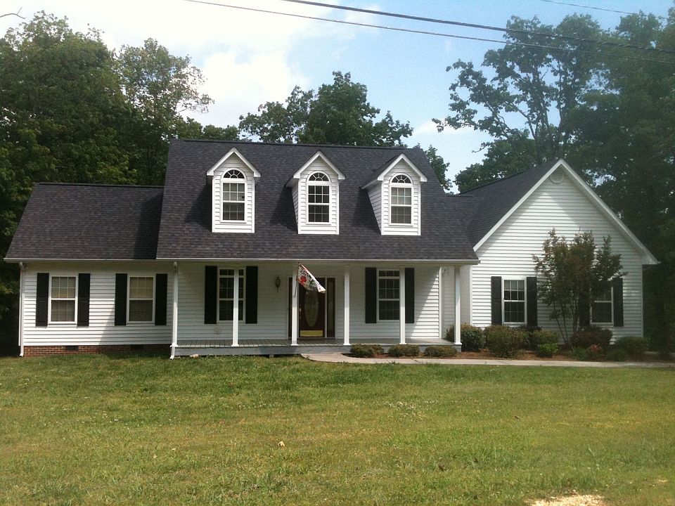 beutiful home on 2 acres