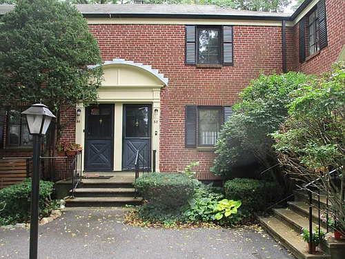 52 Grant Ave Photo 1