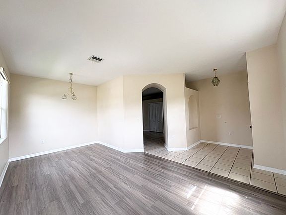 3rd image of 10190 Granite Bay Dr