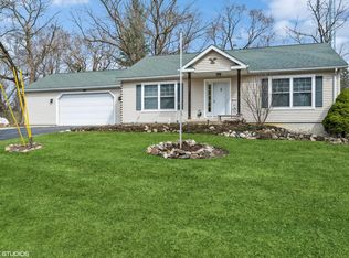 27116 99th St, Trevor, WI 53179