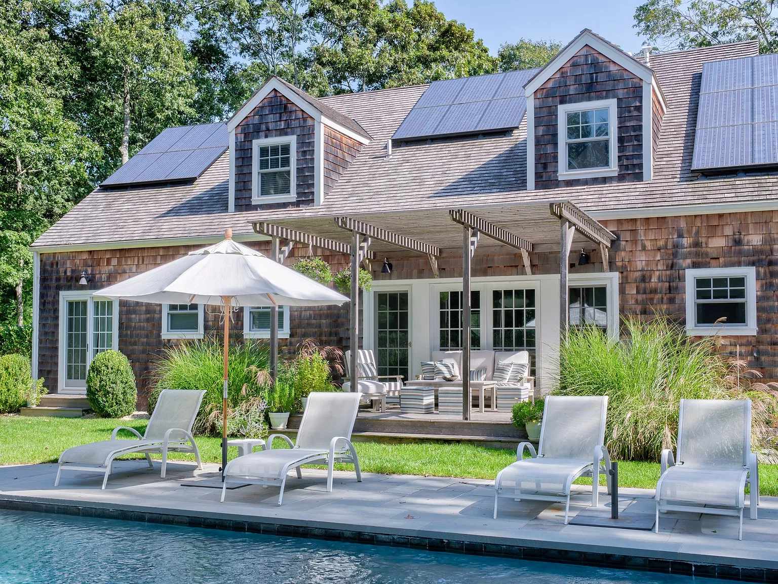 Chic Sagaponack 4 Bed 4 Bath w Pool — Photo 2