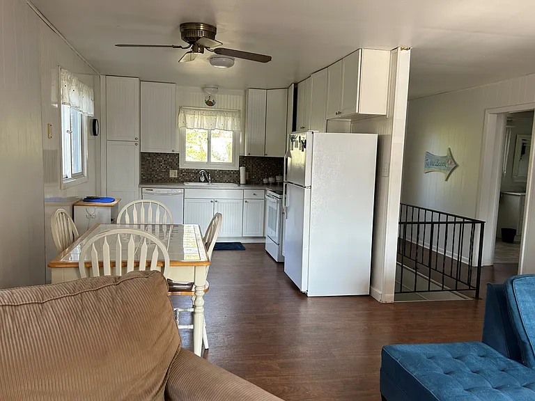 19142 N Shore Dr — Photo 5