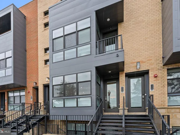 1118 S Highland St #2, Arlington, VA 22204