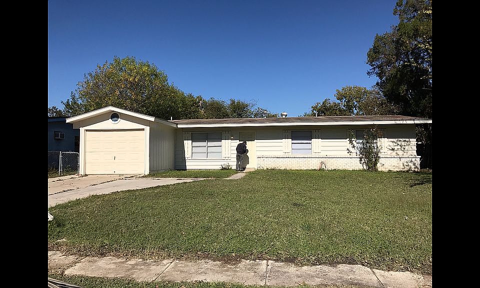 1st image of 5011 Village Row