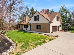 10070 Kenwood Rd, Cincinnati, OH 45242