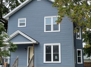 348 Bay St, Oshkosh, WI 54901